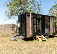 Dam It Getaway Tiny House - SA Accommodation