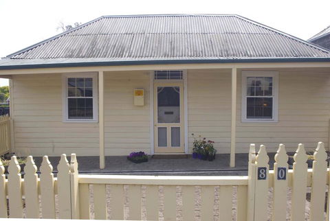 Darcy's Cottage On Piper - SA Accommodation 0