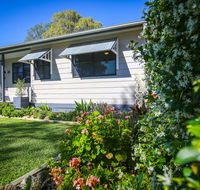Dell-Lee Cottage - SA Accommodation