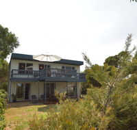 Dolphin Dreaming - 16 Dolphin Avenue - SA Accommodation