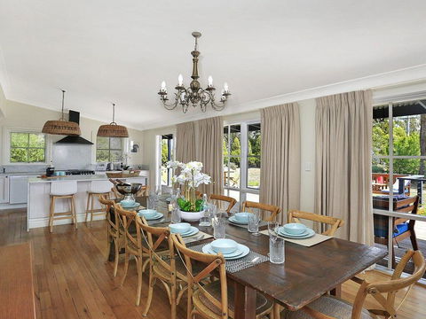Duncraig House - Open Fireplace, Spa, Pet Friendly - SA Accommodation 2