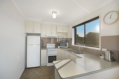 Eagle Heights Holiday Units - SA Accommodation 3
