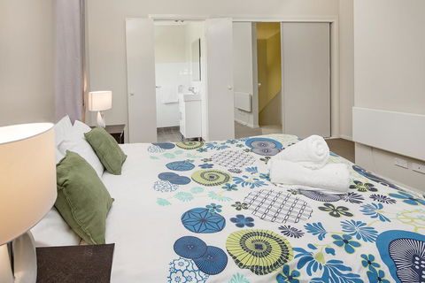 Eclipse 5- Spacious Townhouse - SA Accommodation 3