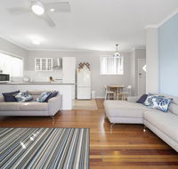 Eloora House Blue bay - SA Accommodation