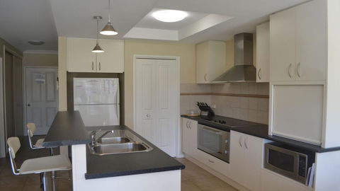 ELSINOR Townhouse 7 Mulwala - SA Accommodation 3