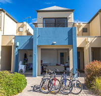 Front 9 then Dine - 3/61 St Andrews Boulevard - SA Accommodation