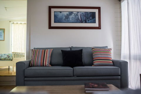 Funky Flat On Acreage - SA Accommodation 1