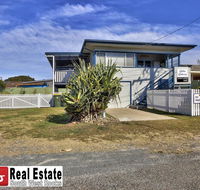 Gillies Getaway at South West Rocks - SA Accommodation