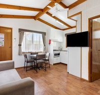 Goulburn South Caravan Park - SA Accommodation