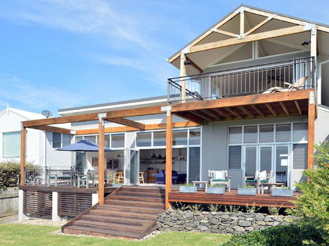 Hamptons Escape - SA Accommodation 1