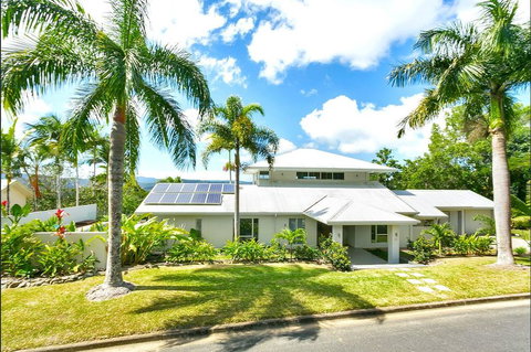 Hilltop Rainforest Retreat - SA Accommodation 2