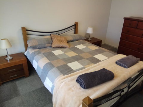 Joy On Joyce - SA Accommodation 1