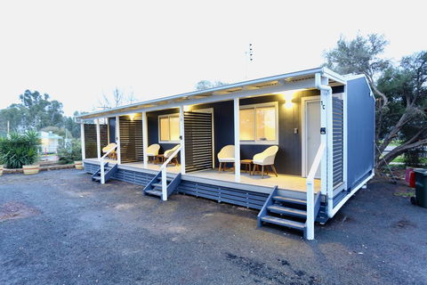 Junee Tourist Park - SA Accommodation 2