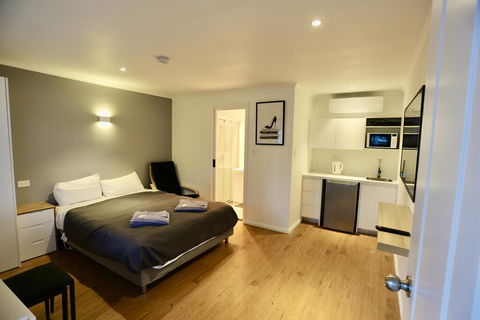 Junee Tourist Park - SA Accommodation 0