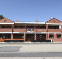 Kaneira Hotel - SA Accommodation