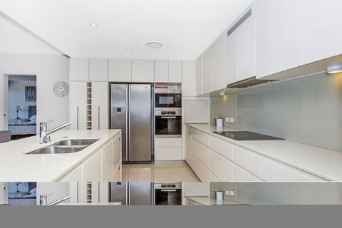 KINGSCLIFF OCEAN FRONT TERRACE 4 - SA Accommodation 2