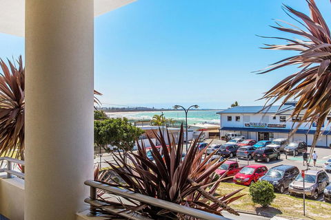 KINGSCLIFF OCEAN FRONT TERRACE 4 - SA Accommodation 1