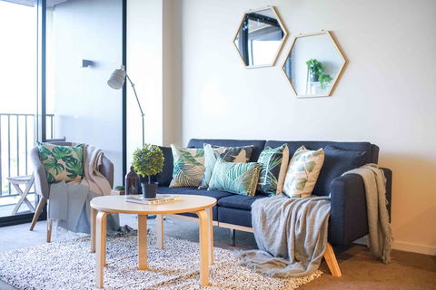 KOZYGURU BRISBANE CITY HIGHRISE 1BED APT SPIRE QBN550-2501 - SA Accommodation 2