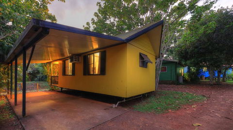 Lake Eacham Tourist Park & Cabins - SA Accommodation 2