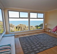 Lake Tyres Beach House - SA Accommodation