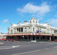 Madden's Commercial Hotel - SA Accommodation