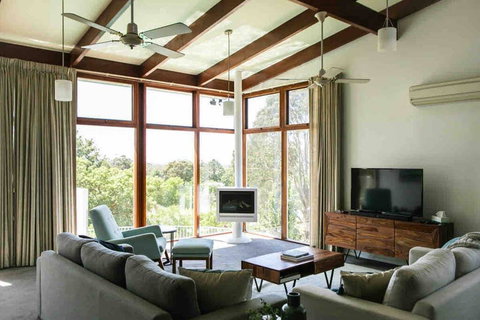 Maldon Views - SA Accommodation 0