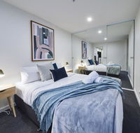 Mega Style Apartments Southbank Crown - SA Accommodation