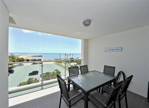 Nautica Residences Mandurah - SA Accommodation 5