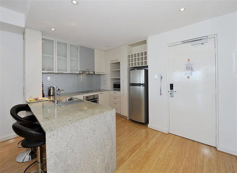 Nautica Residences Mandurah - SA Accommodation 17