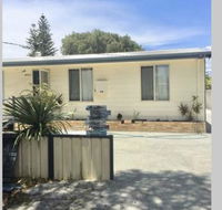 Jbay beach shack - SA Accommodation