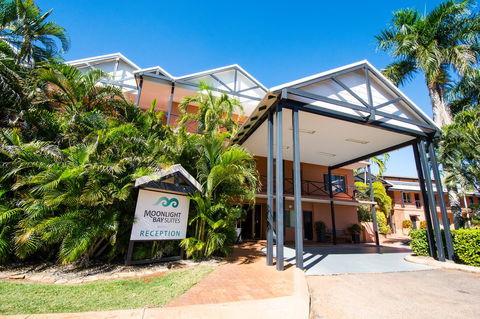 Moonlight Bay Suites - SA Accommodation 1