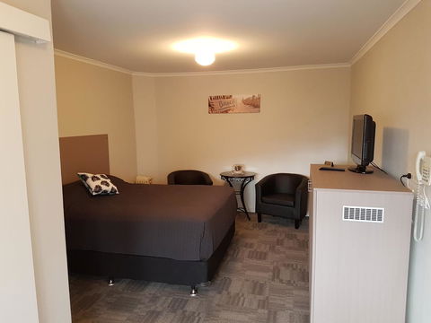 Mandurah Foreshore Motel - SA Accommodation 8