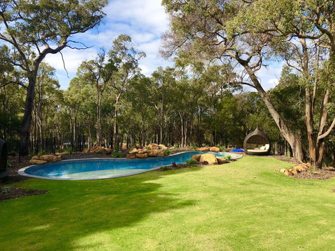Amaroo Retreat & Spa - SA Accommodation 3