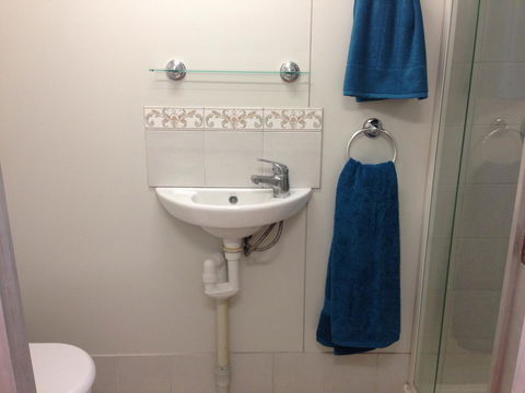 Lemon Tree Lodge - SA Accommodation 16