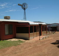 Bindoon's Windmill Farm - SA Accommodation