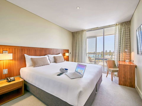 The Sebel Mandurah - SA Accommodation 11
