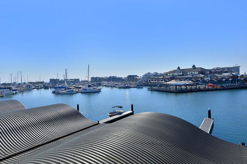 Dolphin Quay Apartments - SA Accommodation 6