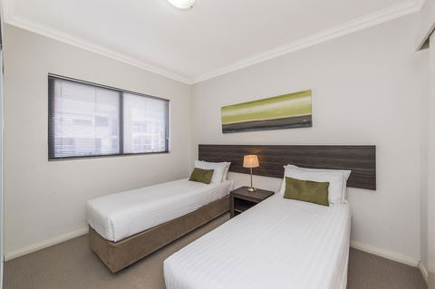 Dolphin Quay Apartments - SA Accommodation 39
