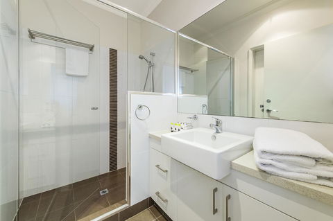 Dolphin Quay Apartments - SA Accommodation 42