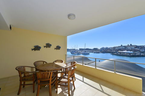 Dolphin Quay Apartments - SA Accommodation 14