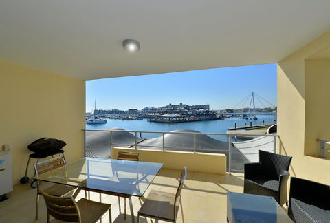 Dolphin Quay Apartments - SA Accommodation 8