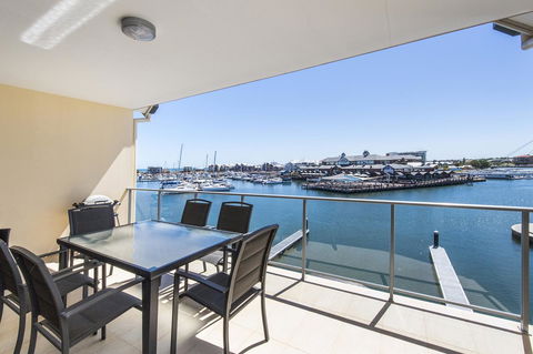 Dolphin Quay Apartments - SA Accommodation 36