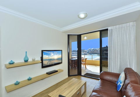 Dolphin Quay Apartments - SA Accommodation 11