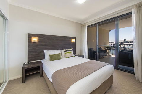 Dolphin Quay Apartments - SA Accommodation 30