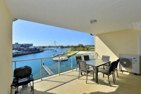 Dolphin Quay Apartments - SA Accommodation 5