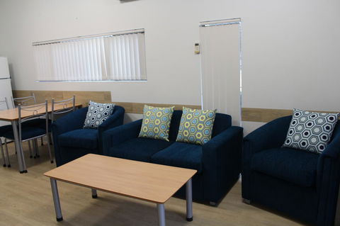 Mandurah Ocean Marina Chalets - SA Accommodation 7