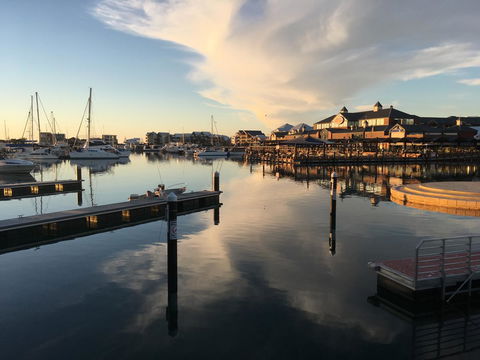 Mandurah Ocean Marina Chalets - SA Accommodation 2