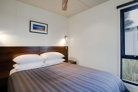 Swansea Beach Chalets - SA Accommodation 19