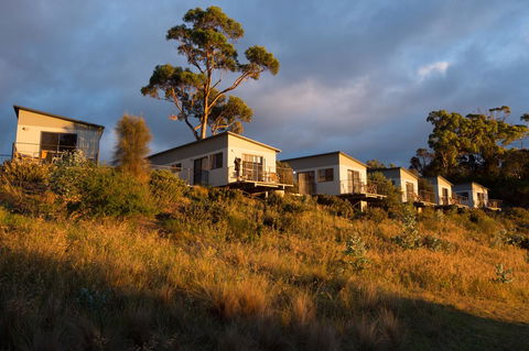 Swansea Beach Chalets - SA Accommodation 0