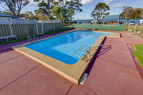 Swansea Beach Chalets - SA Accommodation 4